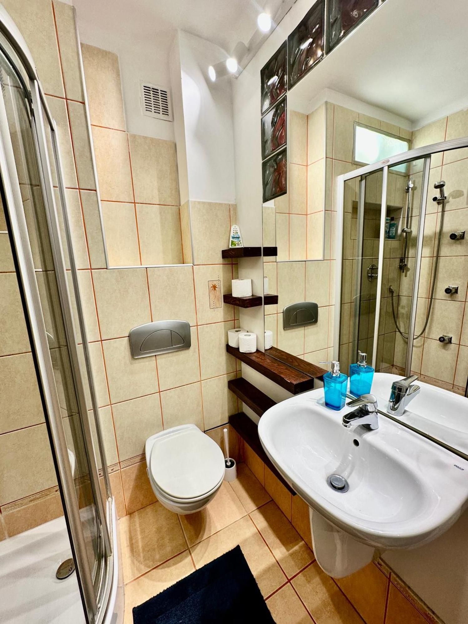 Old Town Best View Wifi 300 Mb/S Huge Screen Netflix Appletv Amazontv Warsaw Exterior photo
